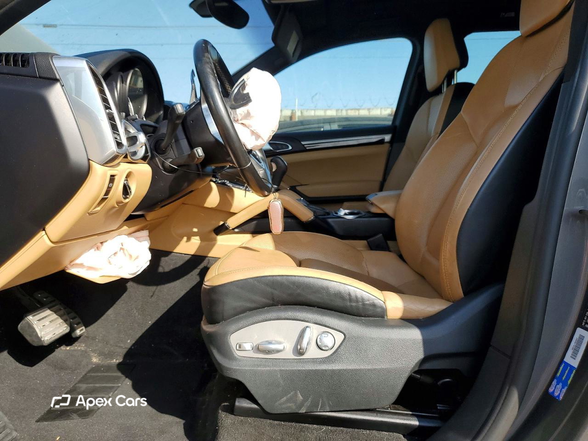 Porsche Cayenne 2016