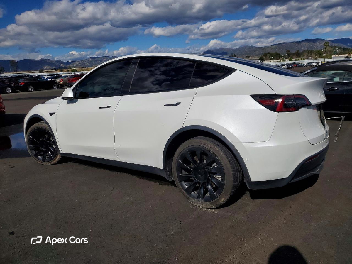Tesla Model Y 2022
