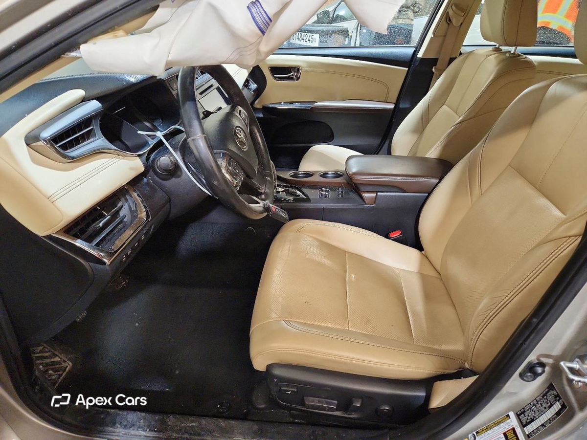 Toyota Avalon 2016