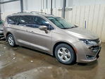 Chrysler Pacifica 2017