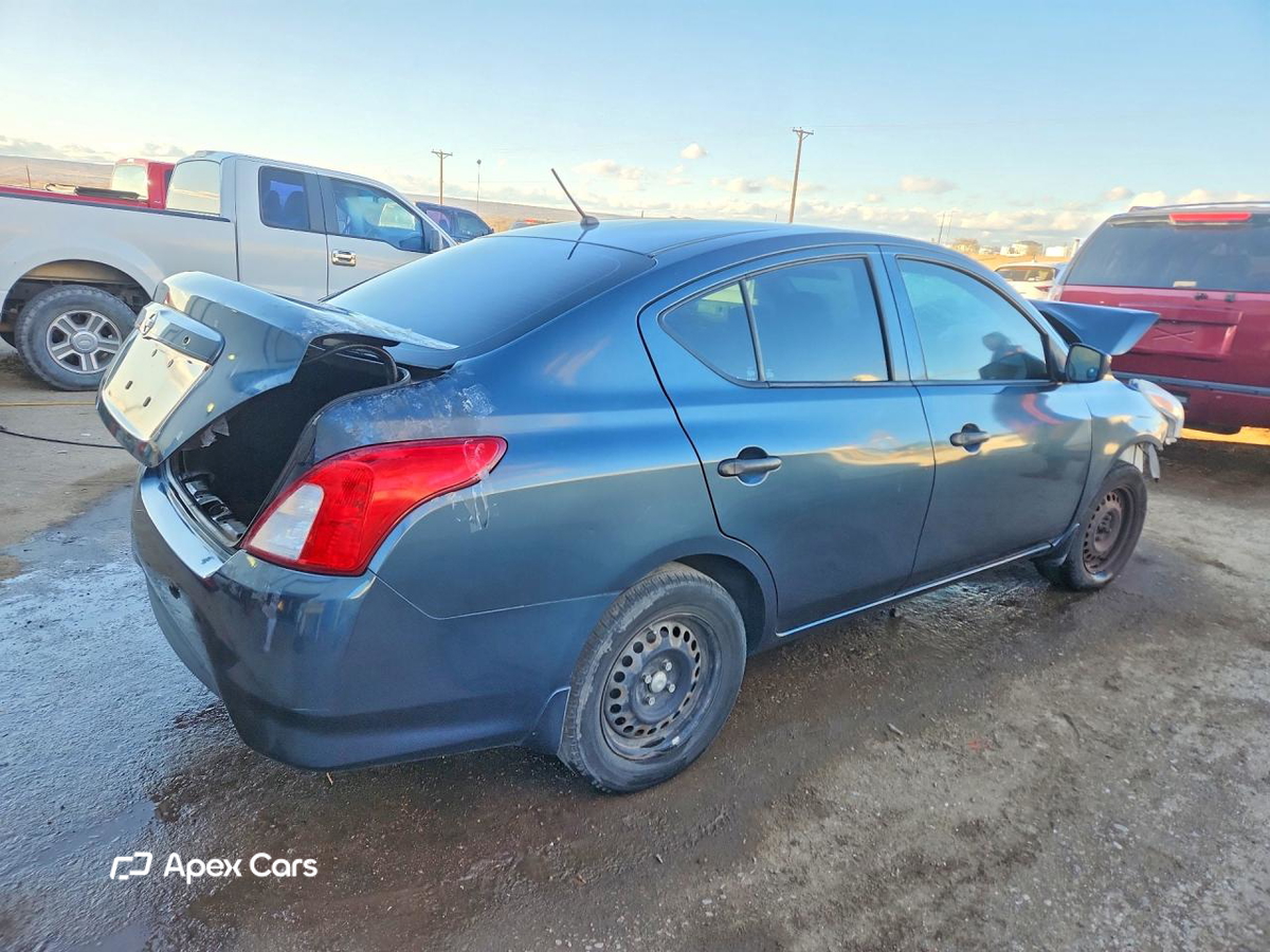 Nissan Versa 2016