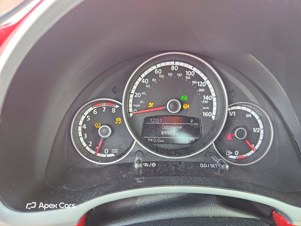 Volkswagen Beetle 2015