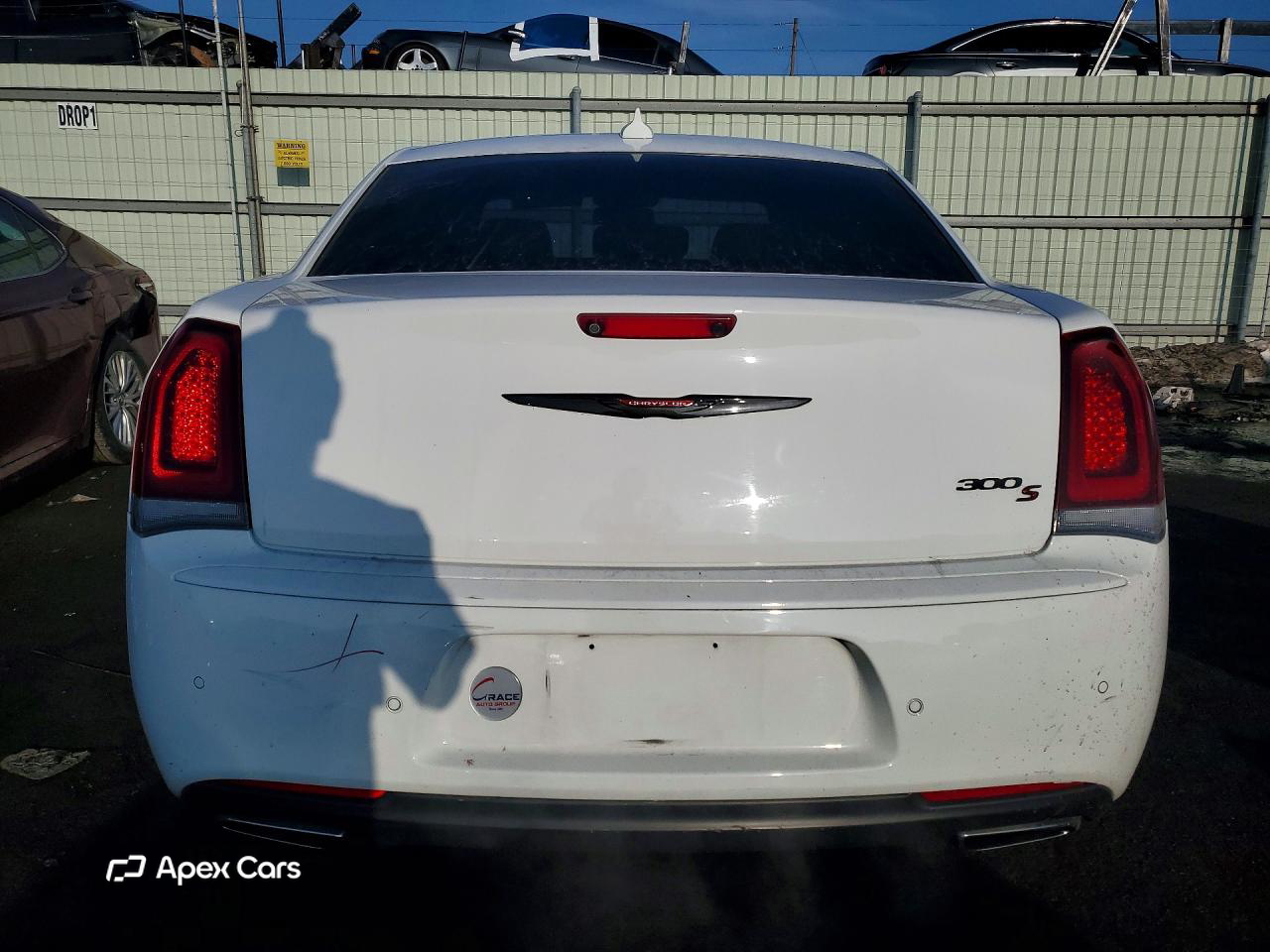 Chrysler 300 2021