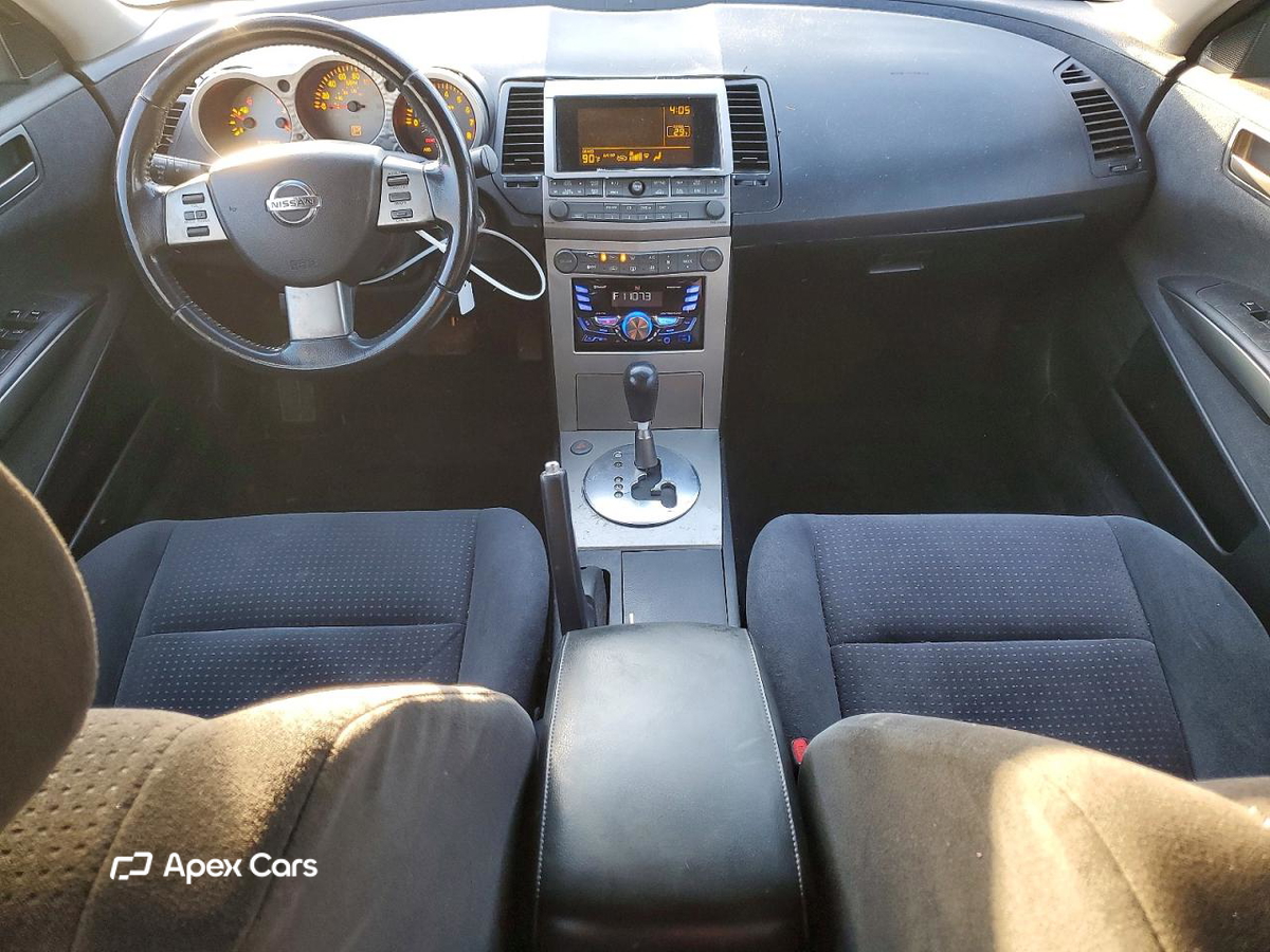 Nissan Maxima 2004