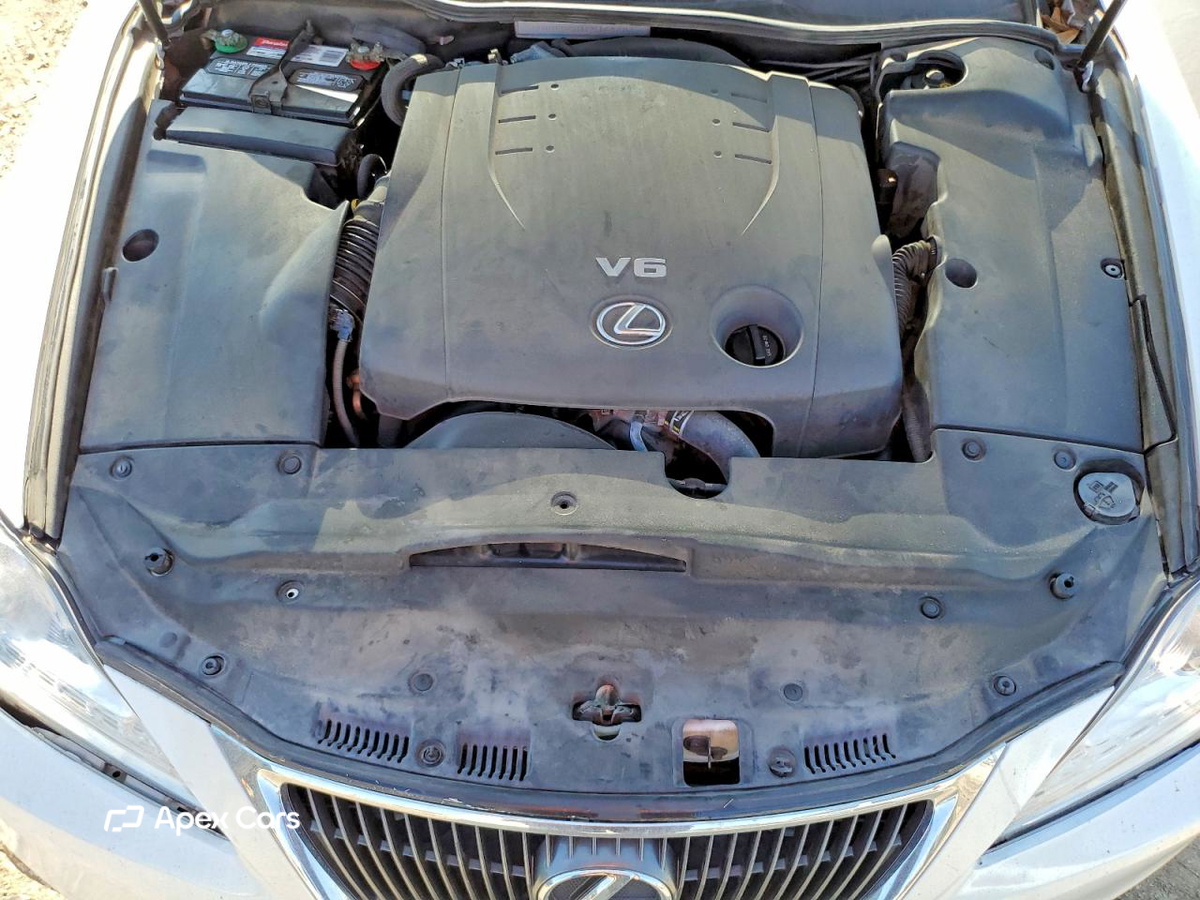 Lexus IS 2012