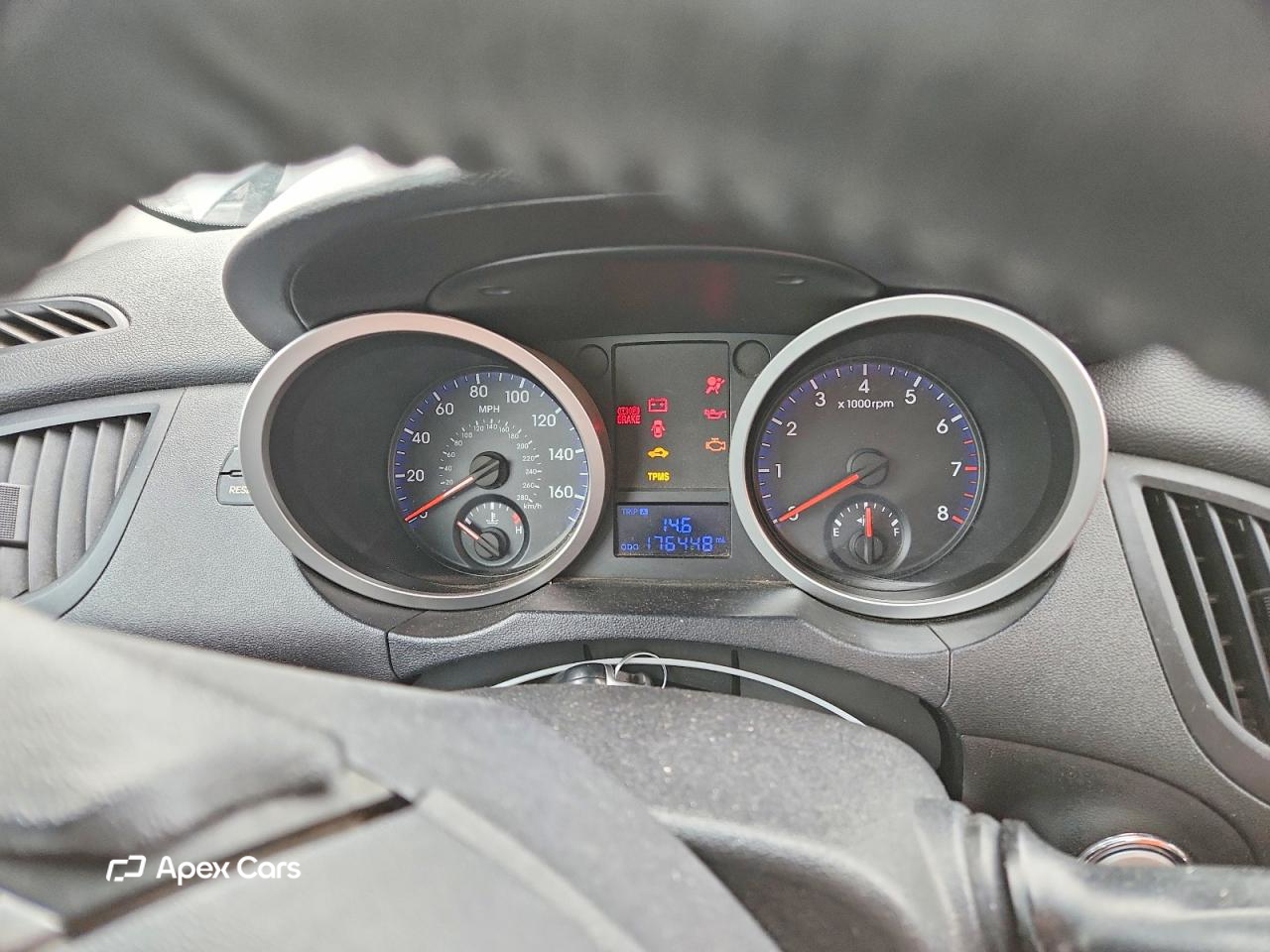 Hyundai Genesis 2010