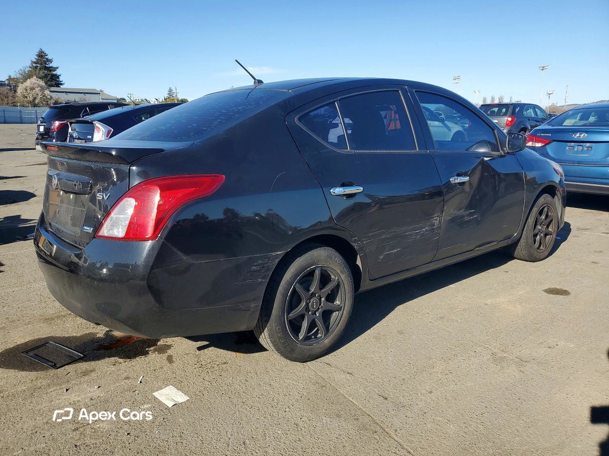 Nissan Versa 2016
