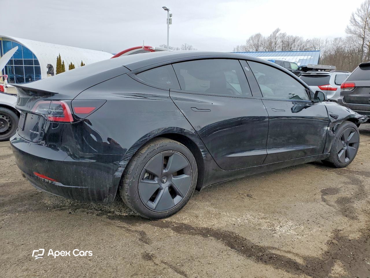Tesla Model 3 2022