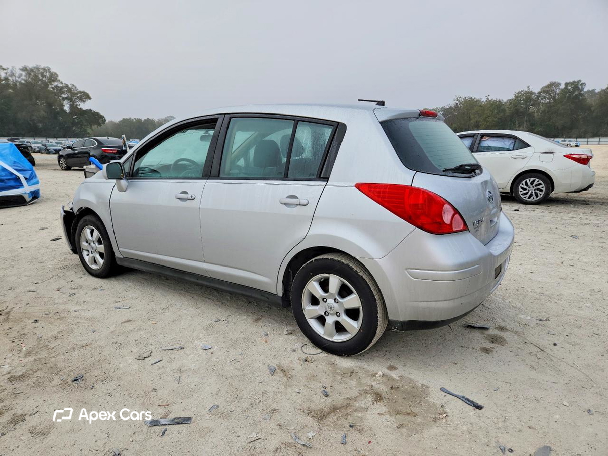 Nissan Versa 2012