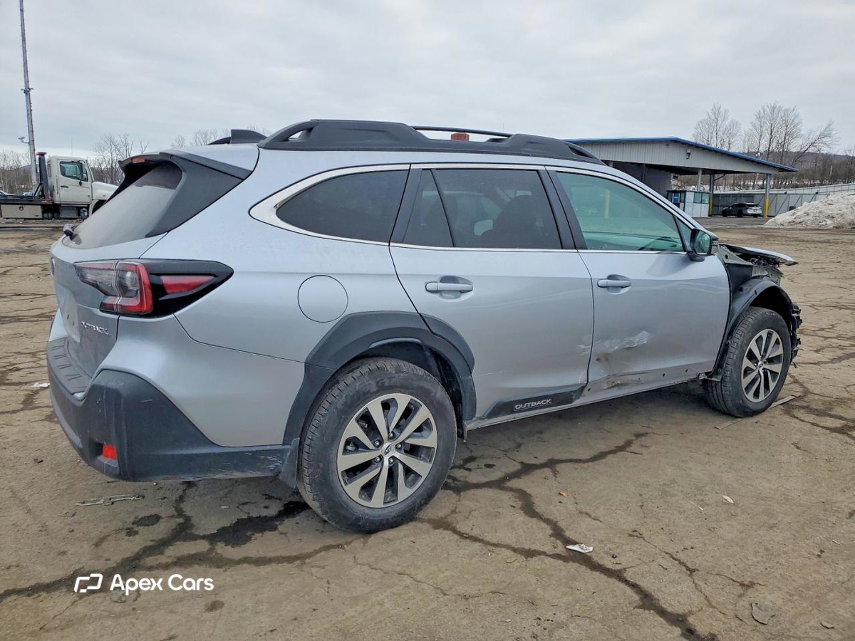 Subaru Outback 2025