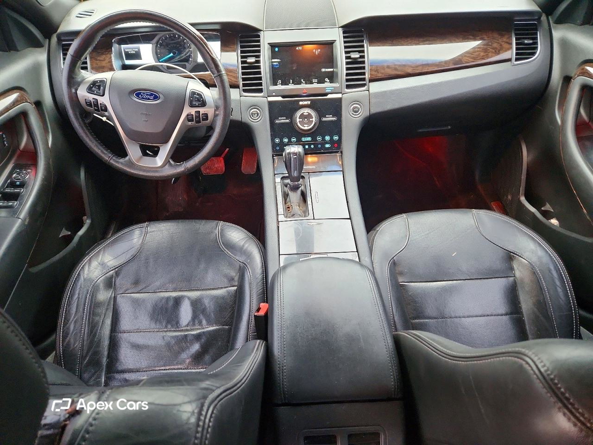 Ford Taurus 2017