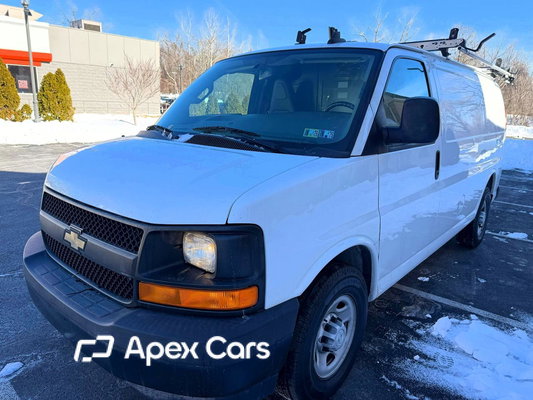Chevrolet Express 2017 - Image 1 of 10