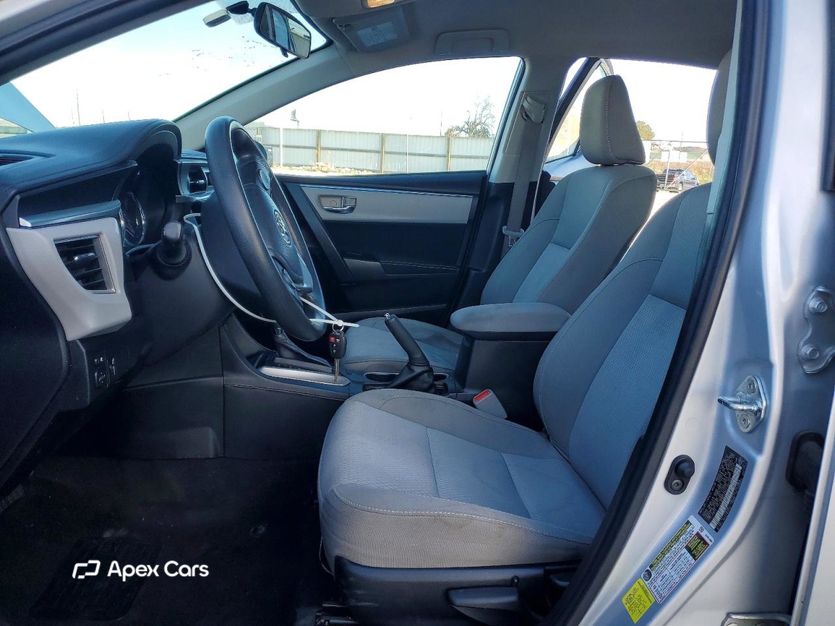 Toyota Corolla 2015