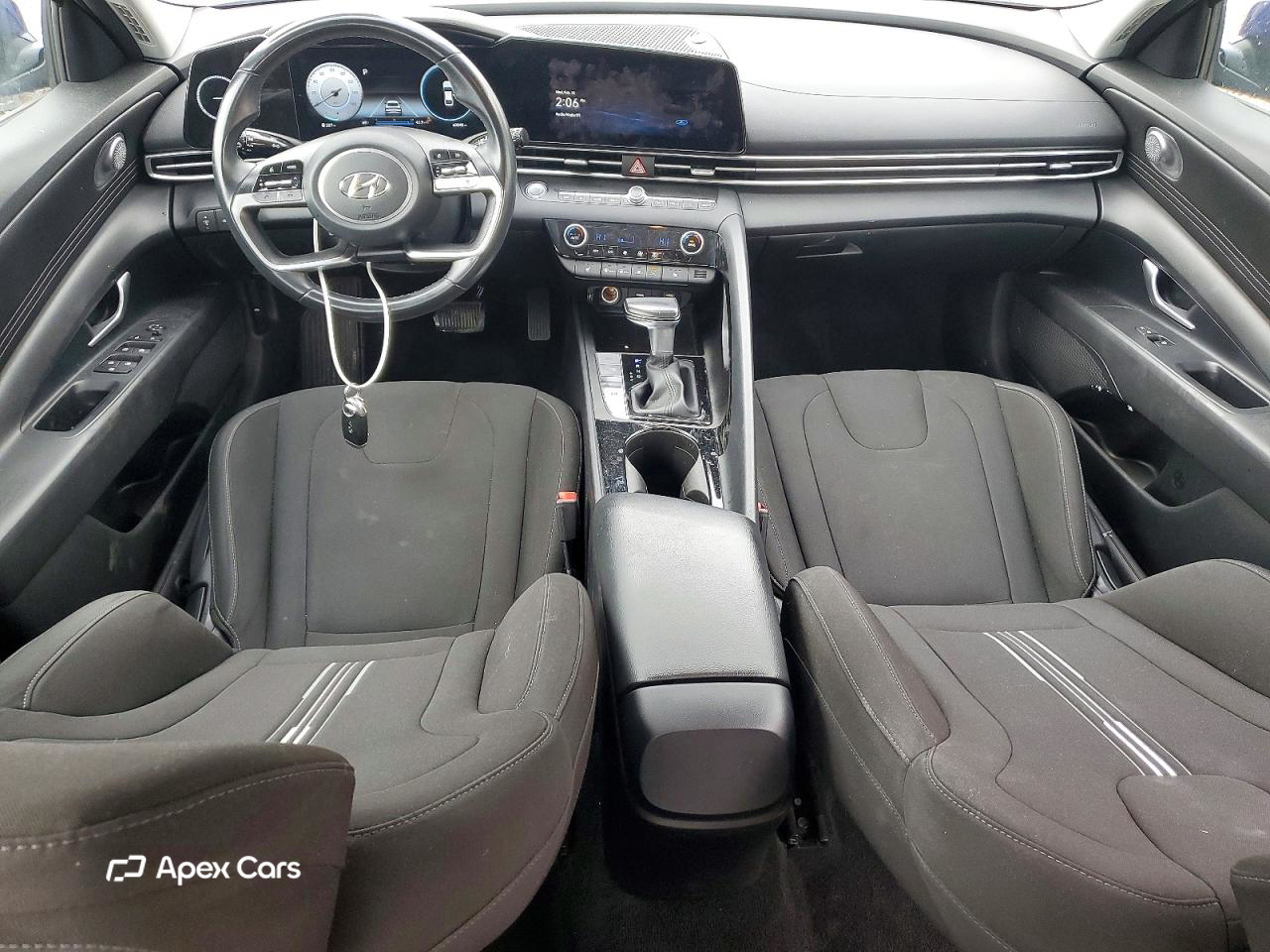 Hyundai Elantra 2023