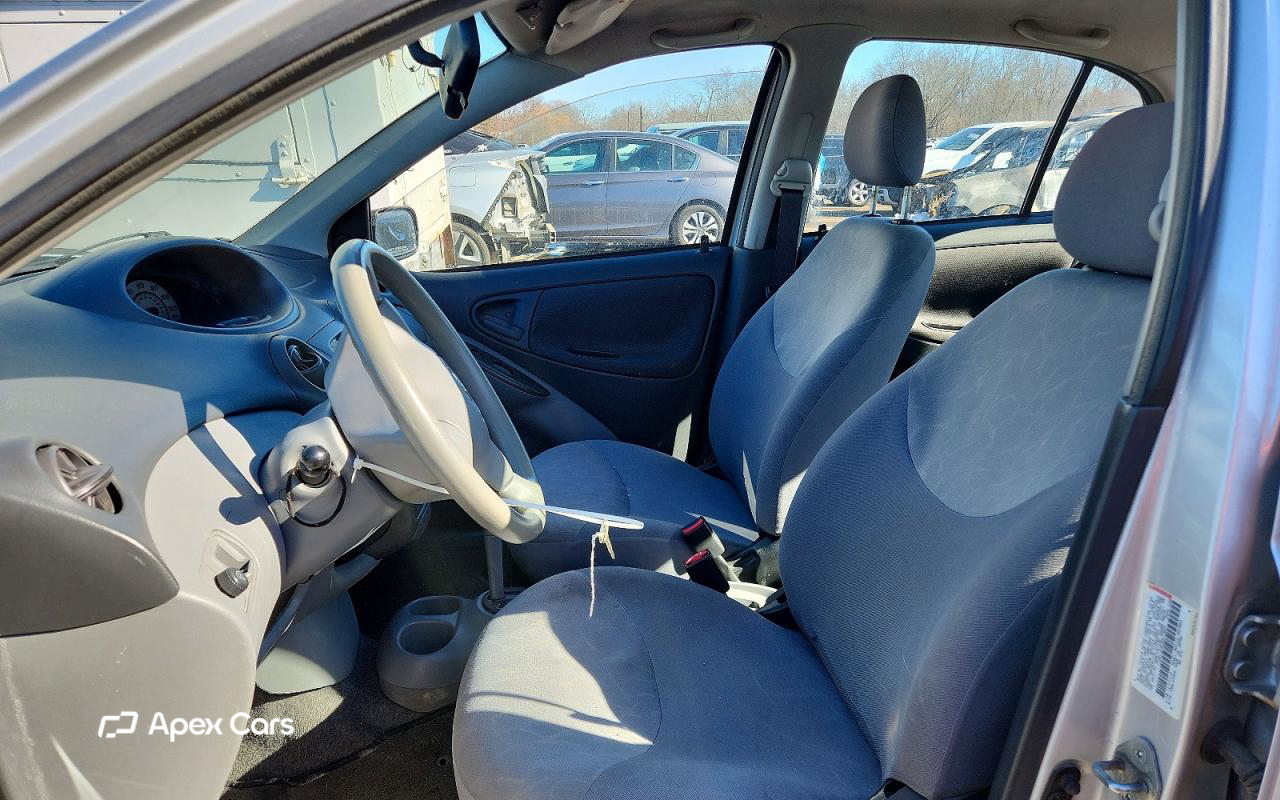 Toyota Echo 2003