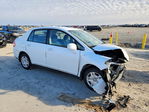 Nissan Versa 2011