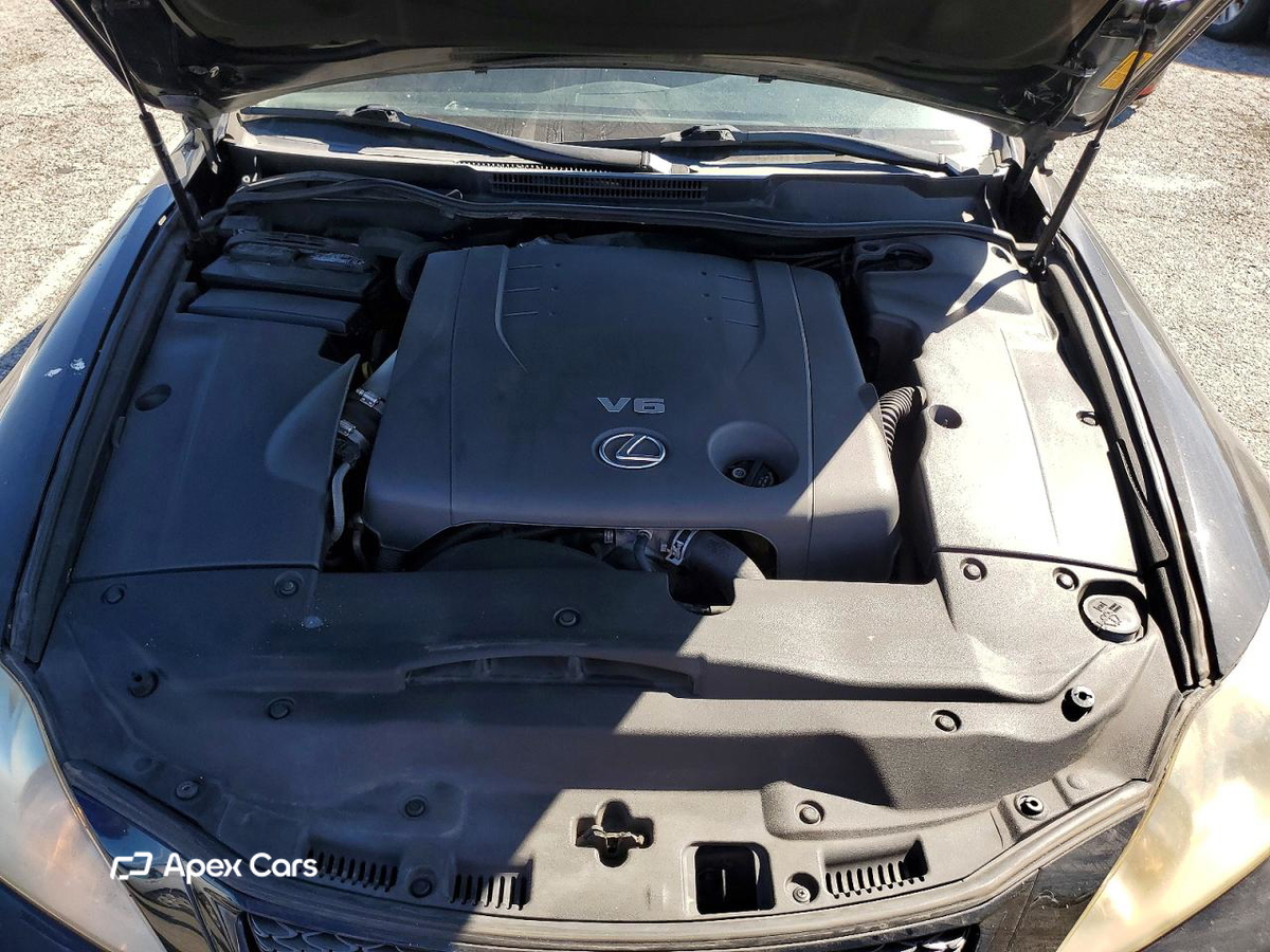 Lexus IS 2010