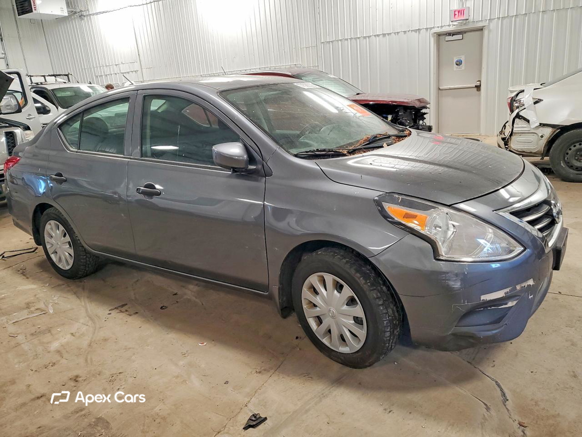 Nissan Versa 2018