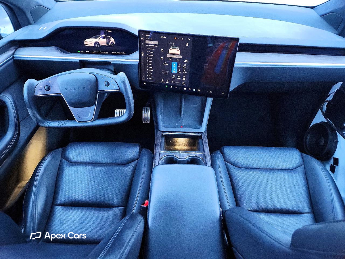 Tesla Model X 2022