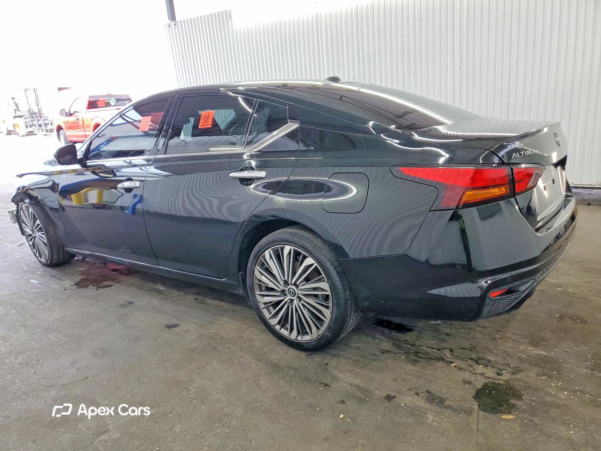 Nissan Altima 2023