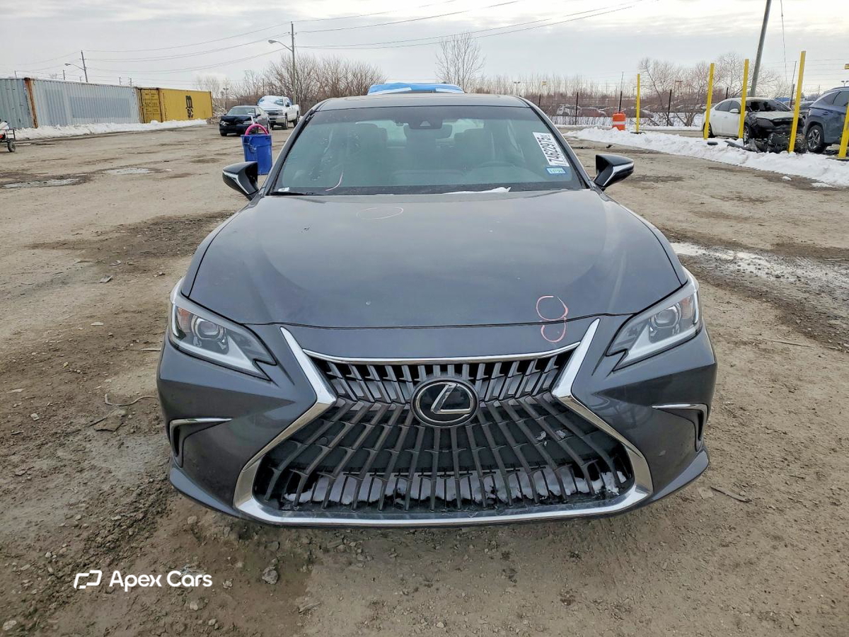 Lexus ES 2025