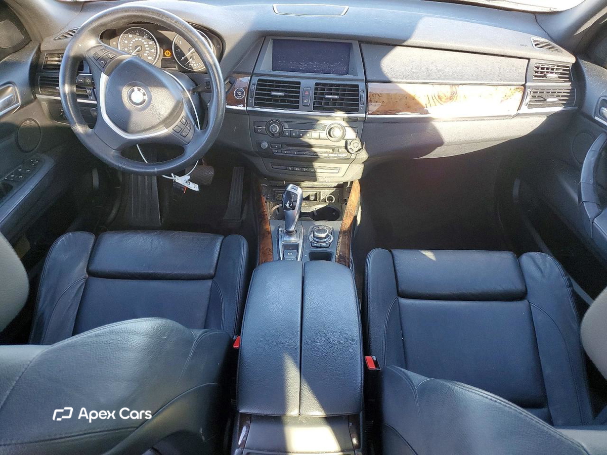 BMW X5 2011