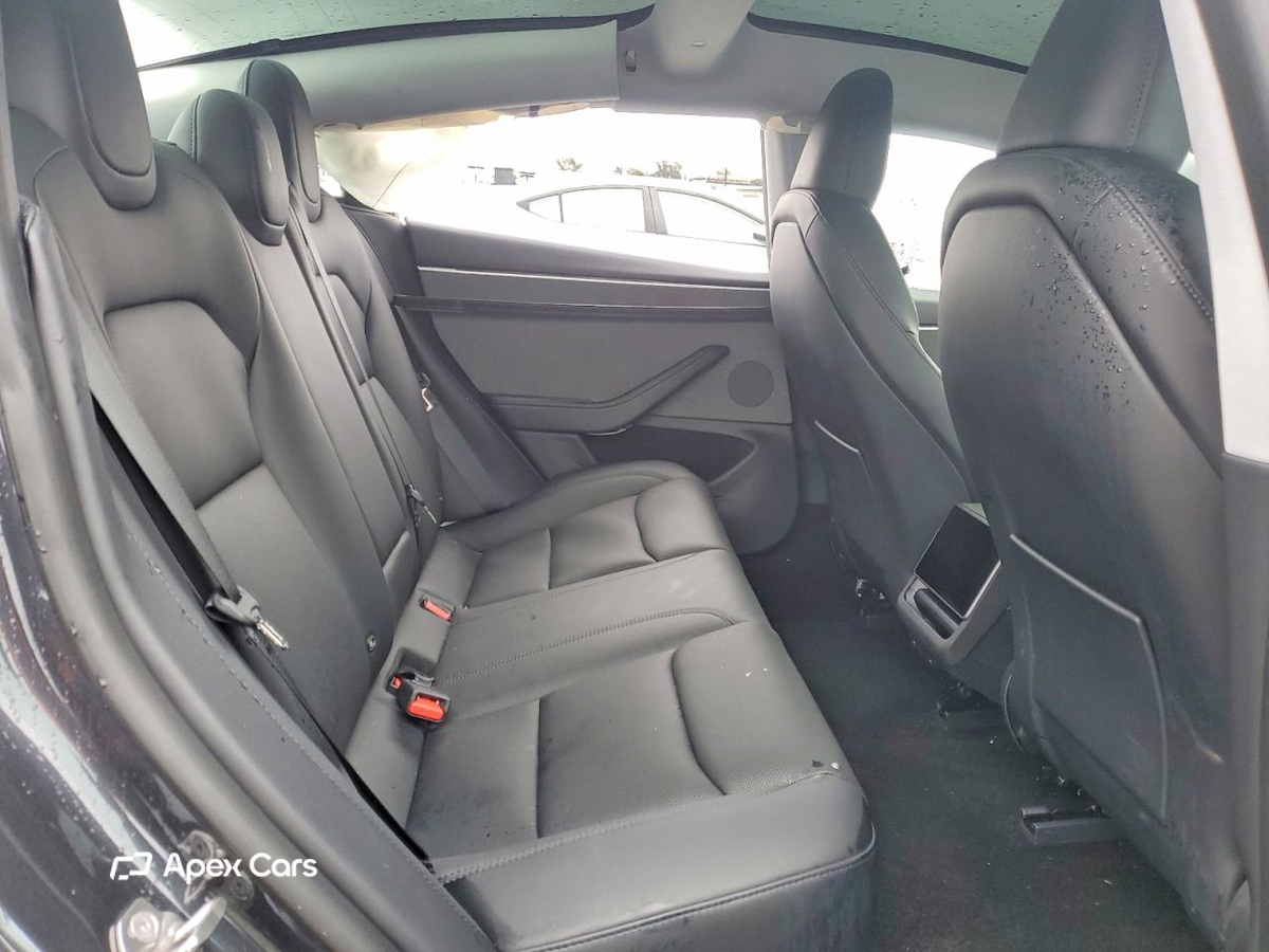 Tesla Model 3 2024