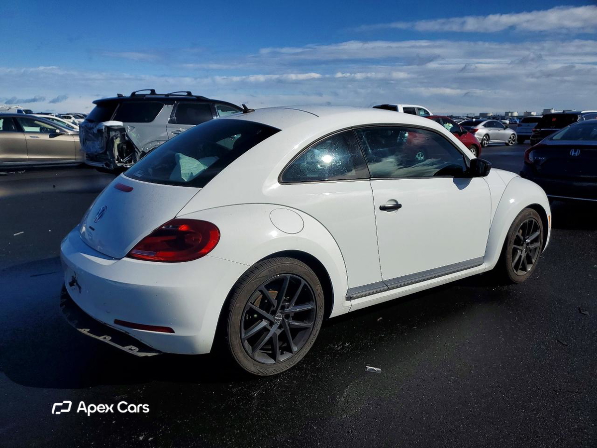 Volkswagen Beetle 2015