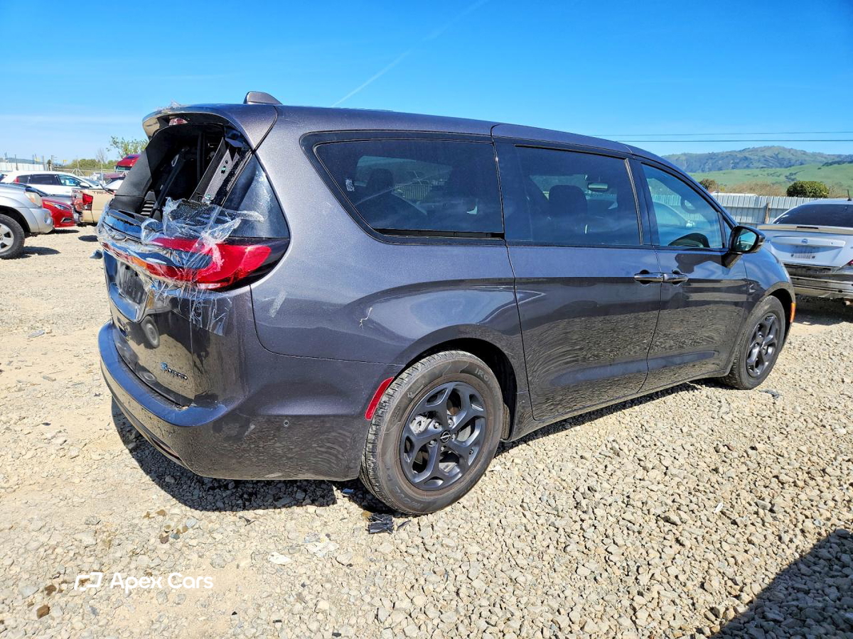 Chrysler Pacifica 2022