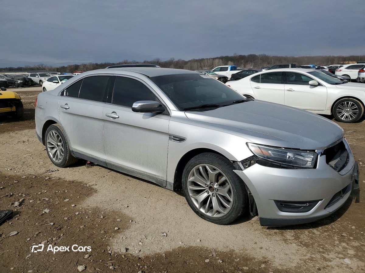 Ford Taurus 2015