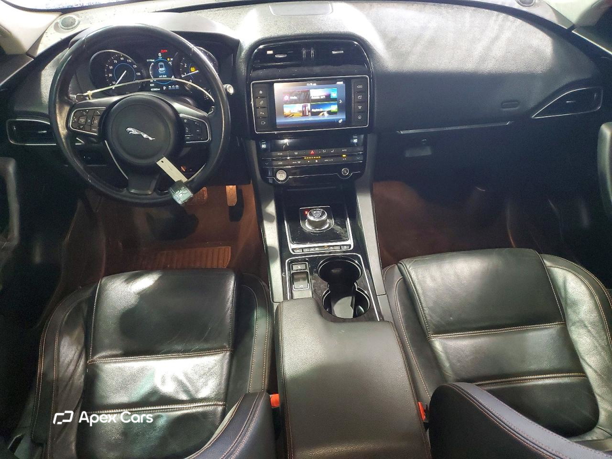 Jaguar F-Pace 2017
