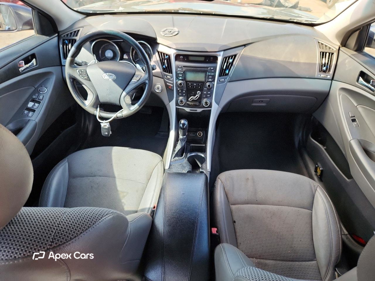 Hyundai Sonata 2012