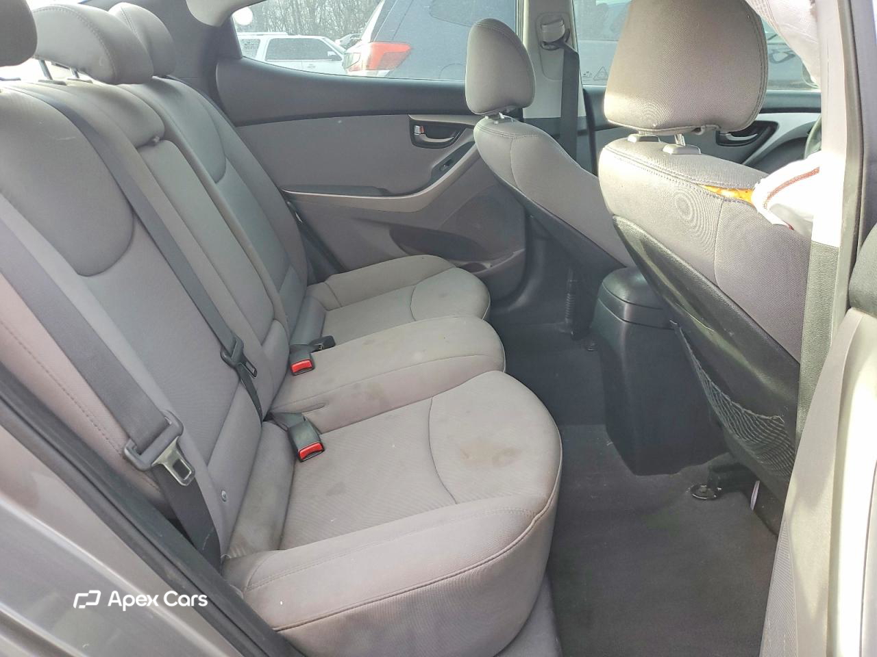 Hyundai Elantra 2013