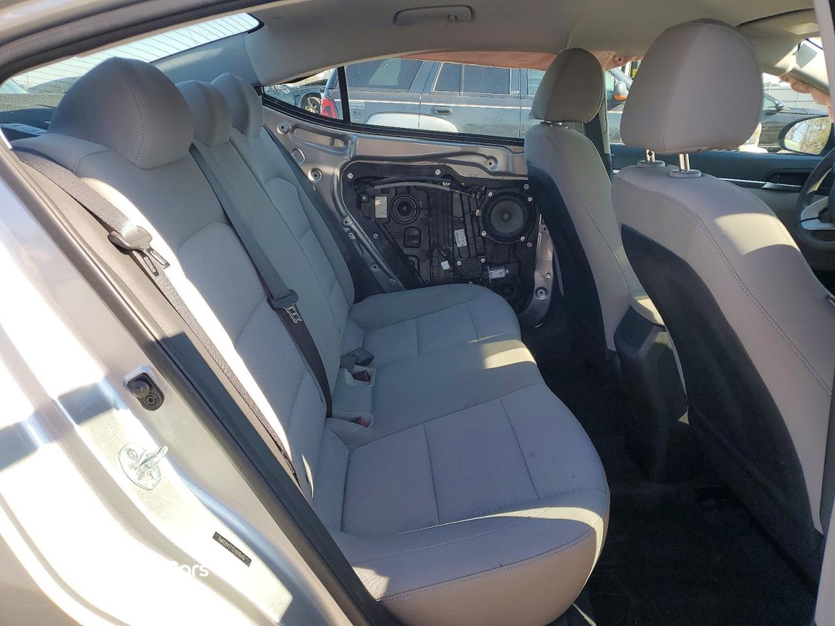 Hyundai Elantra 2020