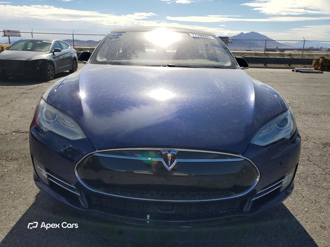 Tesla Model S 2016