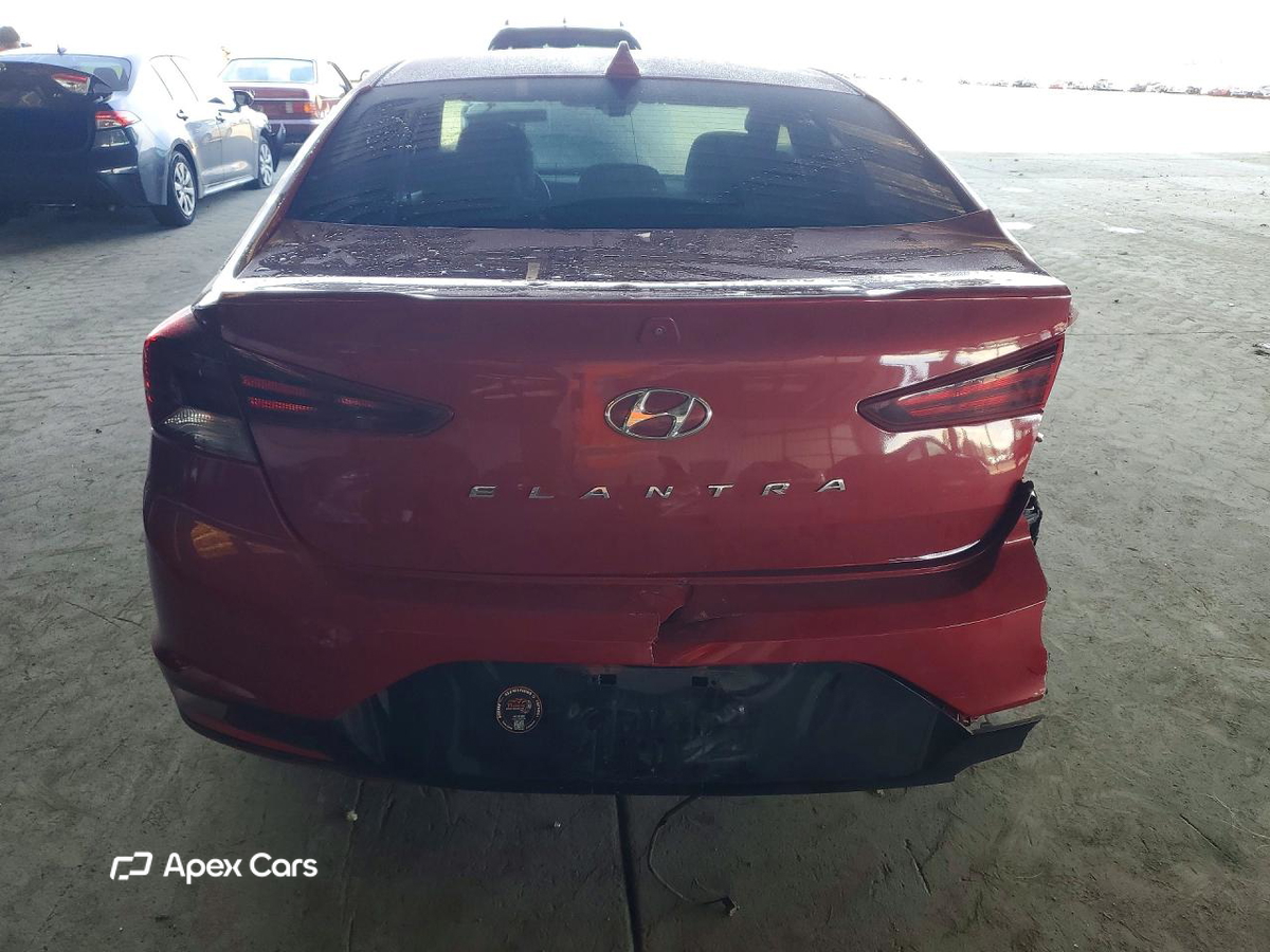 Hyundai Elantra 2020