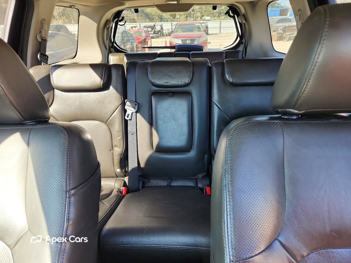 Nissan Pathfinder 2011