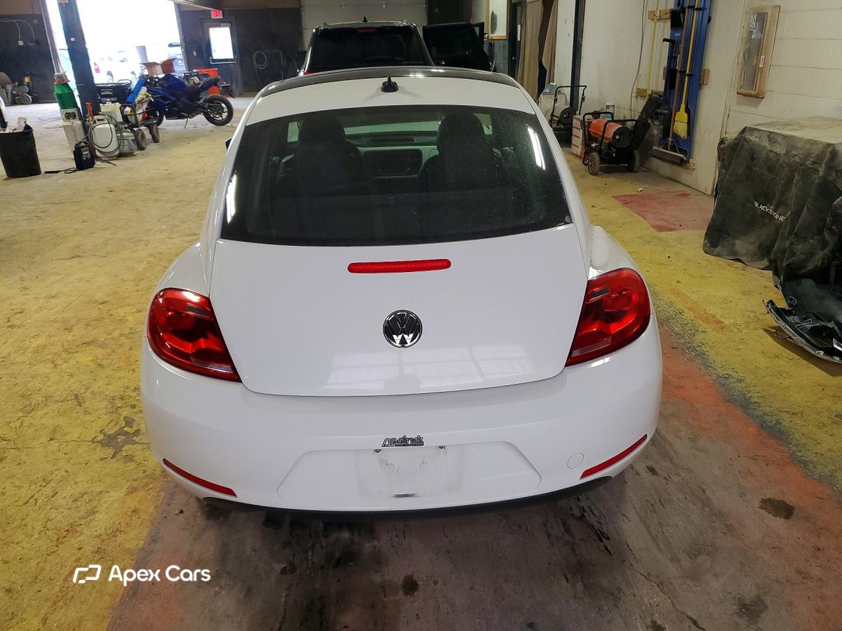 Volkswagen Beetle 2012