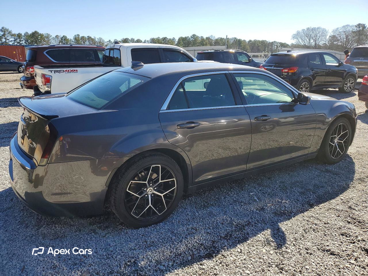 Chrysler 300 2019