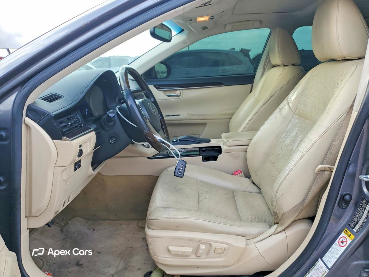 Lexus ES 2013