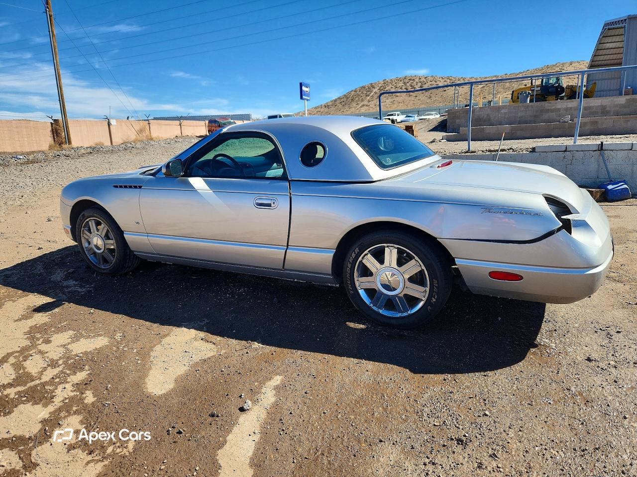 Ford Thunderbird 2004