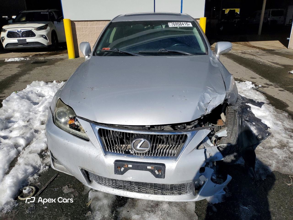 Lexus IS 2012