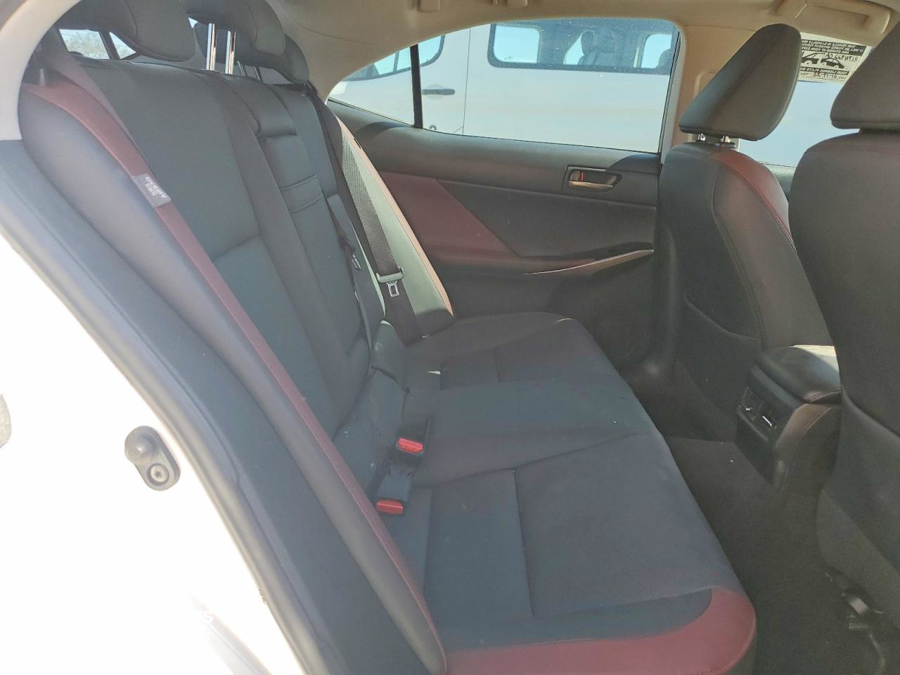 Lexus IS 2019