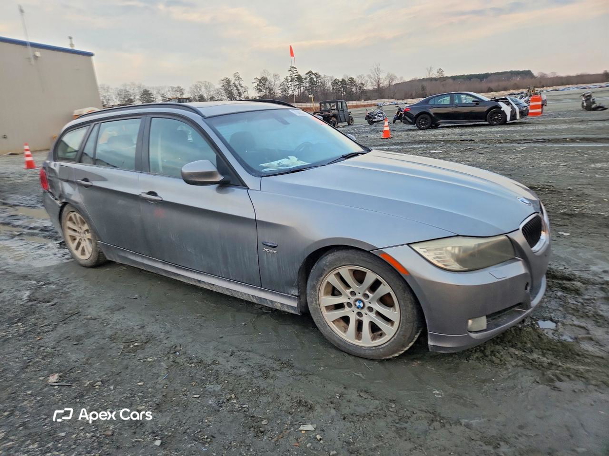 BMW Series 3 2011