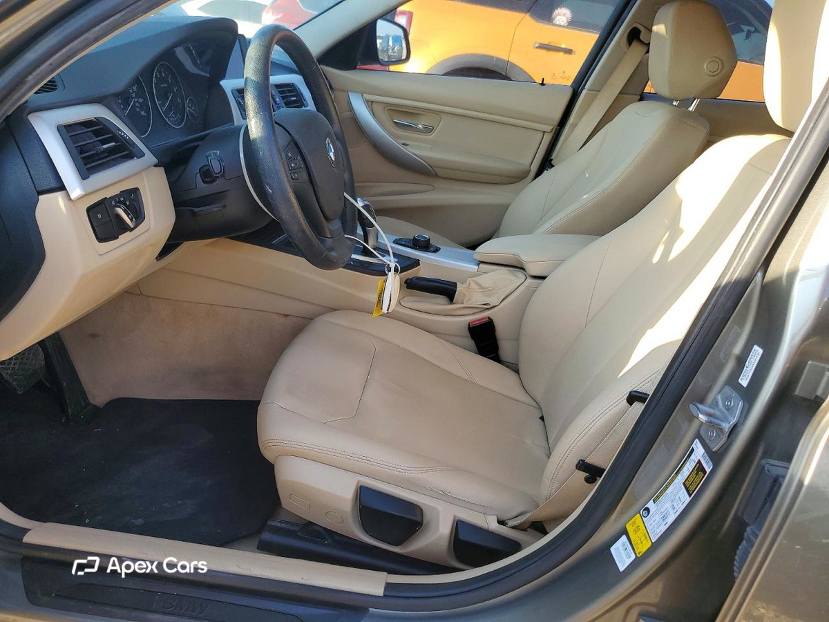 BMW Series 3 2016