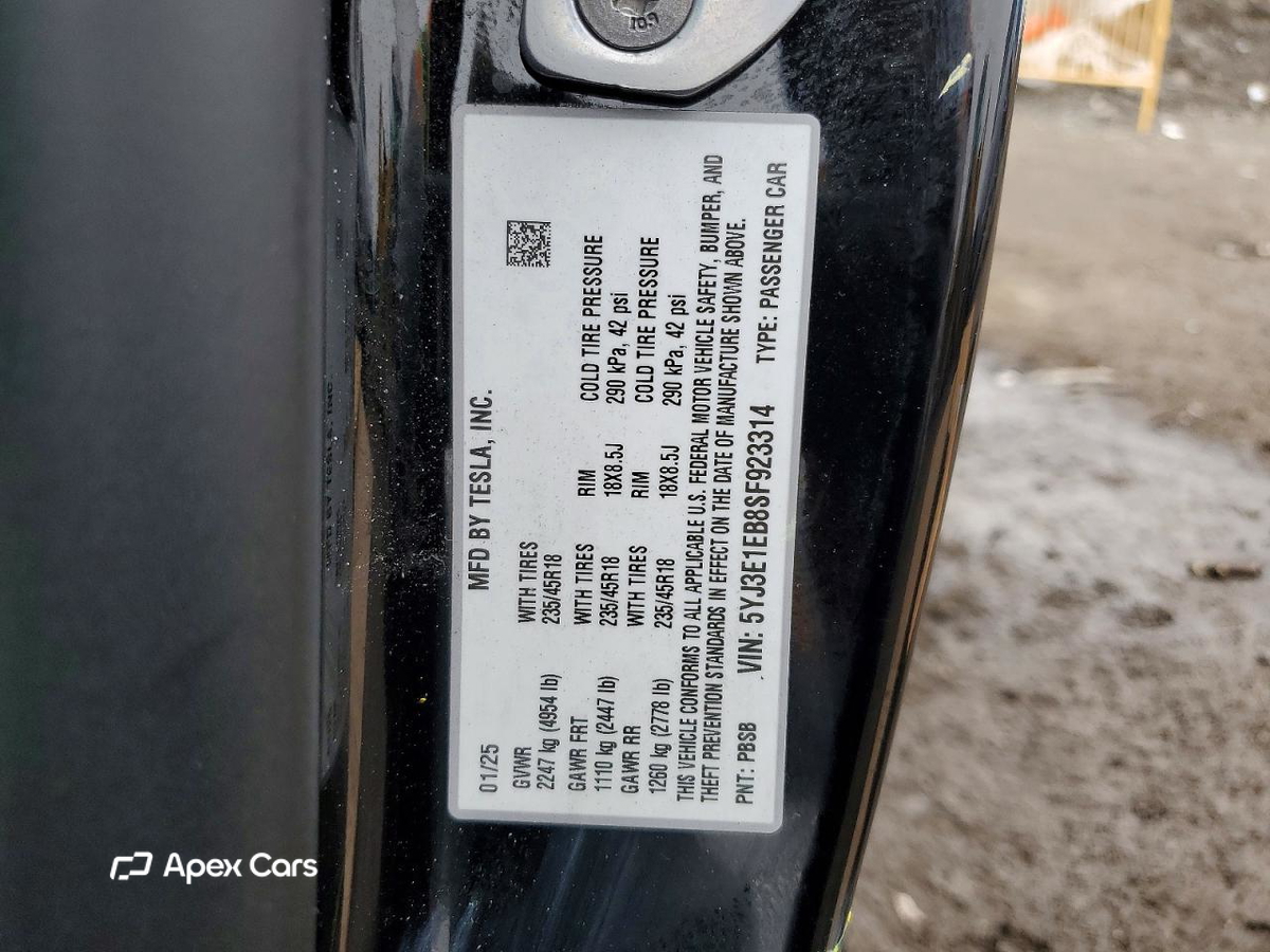 Tesla Model 3 2025