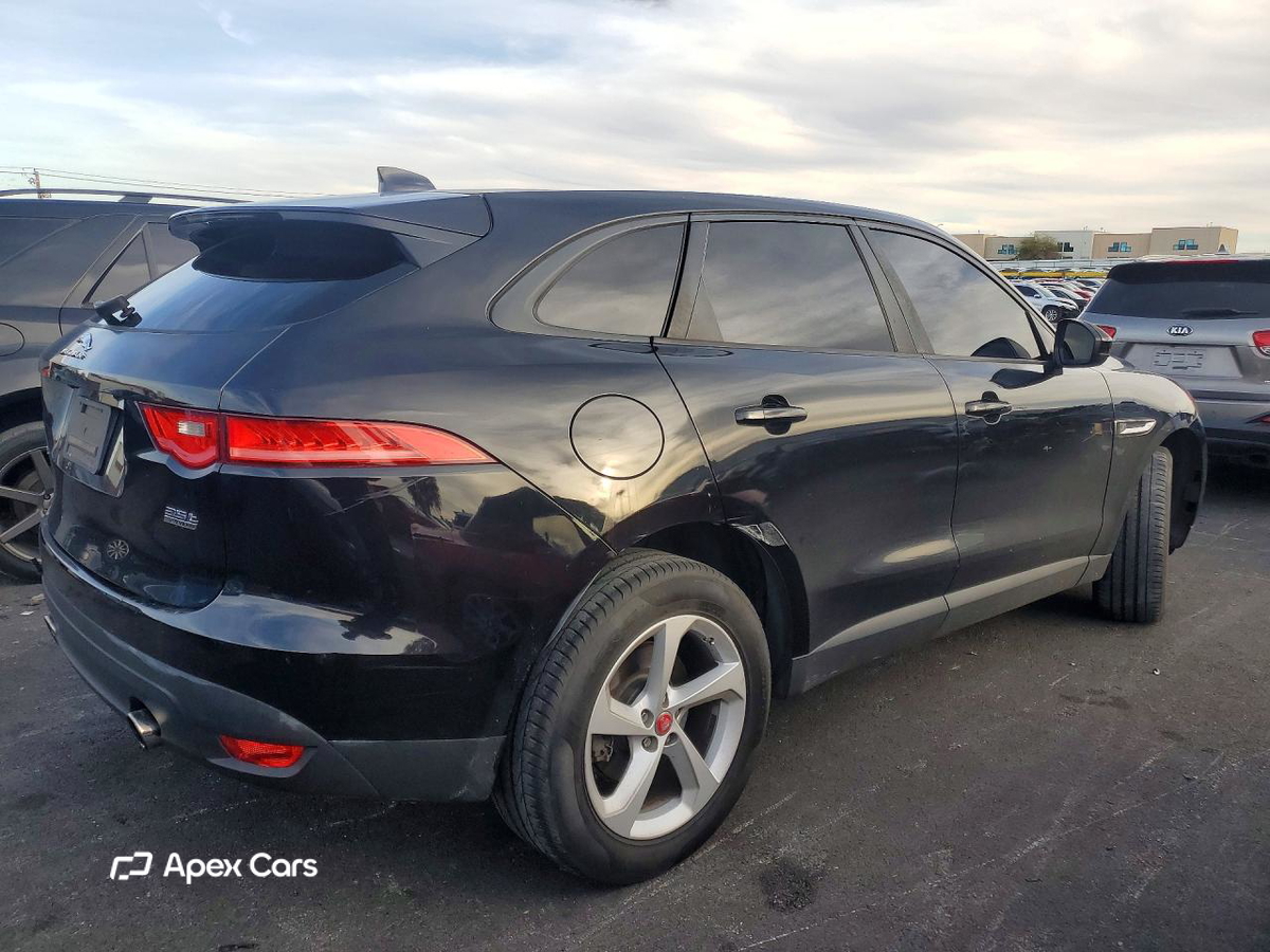Jaguar F-Pace 2017