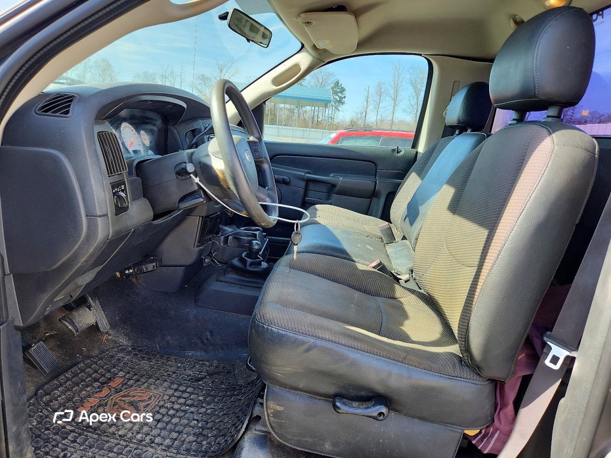 Dodge RAM 2004