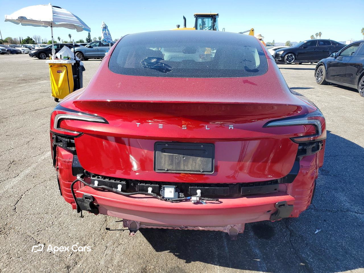 Tesla Model 3 2024
