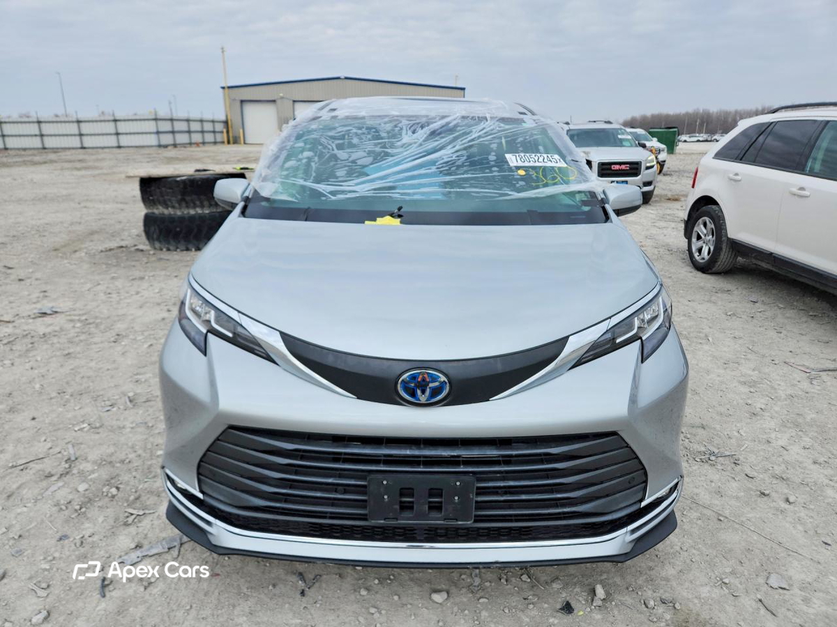 Toyota Sienna 2021